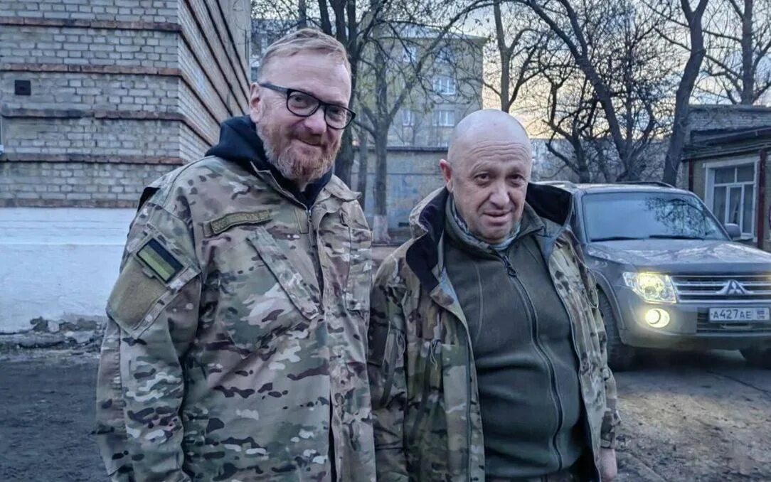 Павел пригожин чвк фото Четыре депутата Госдумы просят отправить их на войну.