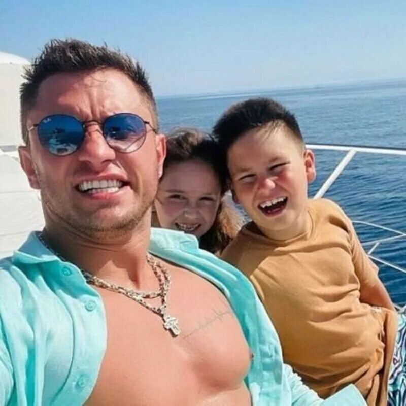 Павел прилучный дети фото сейчас Павел Прилучный: "Отношения не меняют тебя, а заставляют смотреть на мир в одном