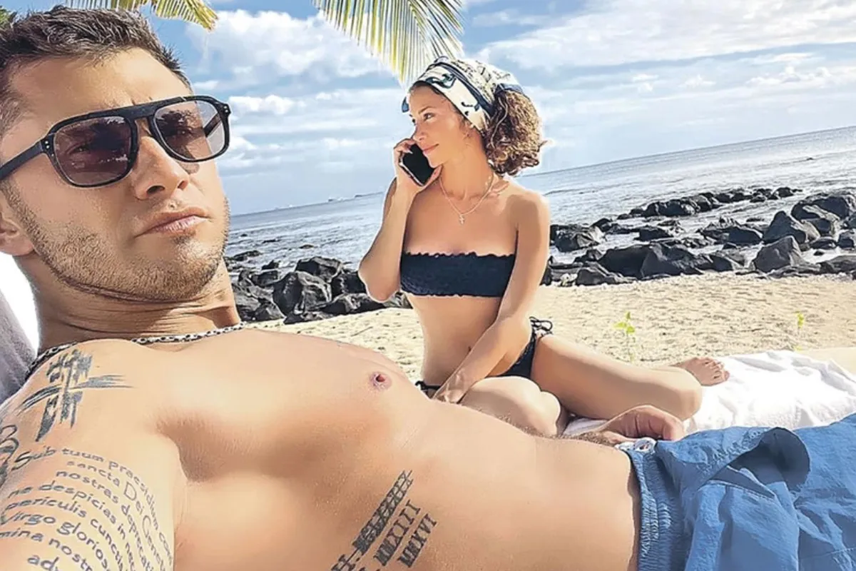 Павел прилучный фото татуировки Захватывающая фотография с татуировкой Павла Прилучного (jpg) Павел прилучный та