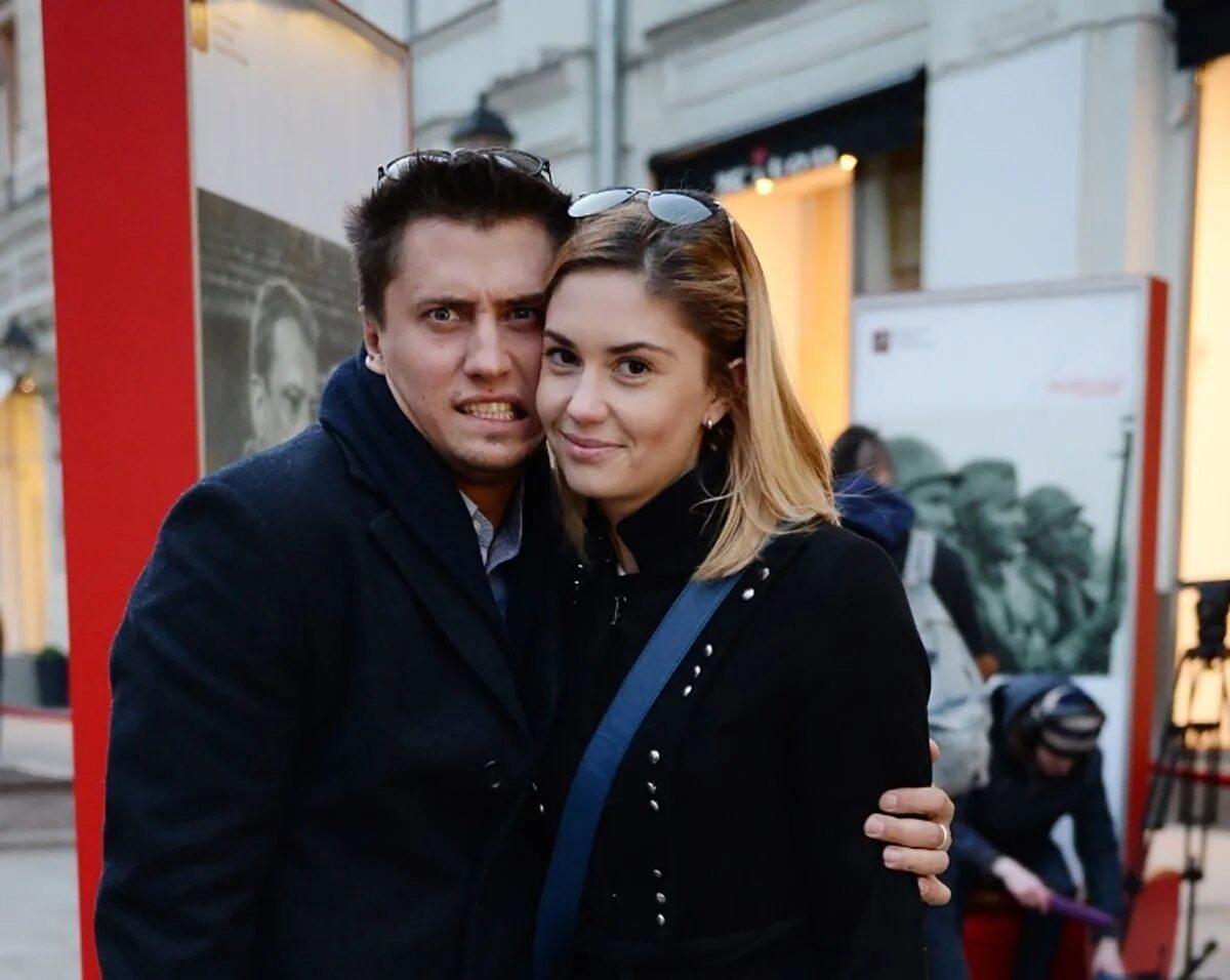 Павел прилучный и агата муцениеце фото Agatha the Great sued Pavel Priluchnogog. The actress demands to discharge her e
