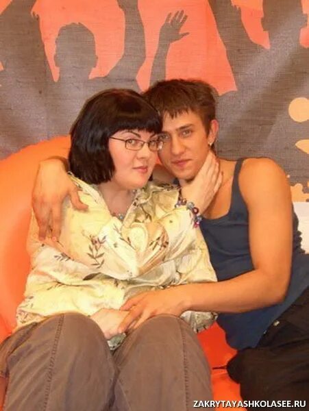 Павел прилучный мама фото Детки в клетке с Пашей Прилучным