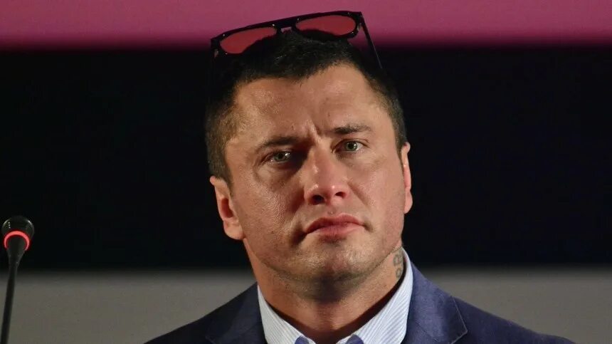 Павел прилучный сегодня фото Видео: что известно об опухоли на лице Павла Прилучного Новости с видео