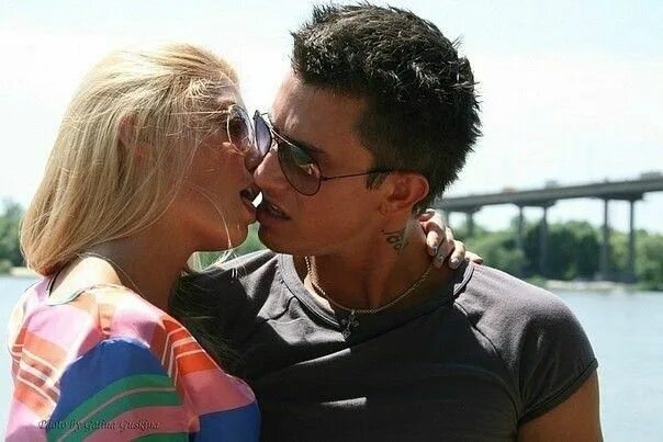 Павел прилучный сестра фото Пин от пользователя Ольга Л. на доске Агата Муцениеце Знаменитые парни, Знаменит