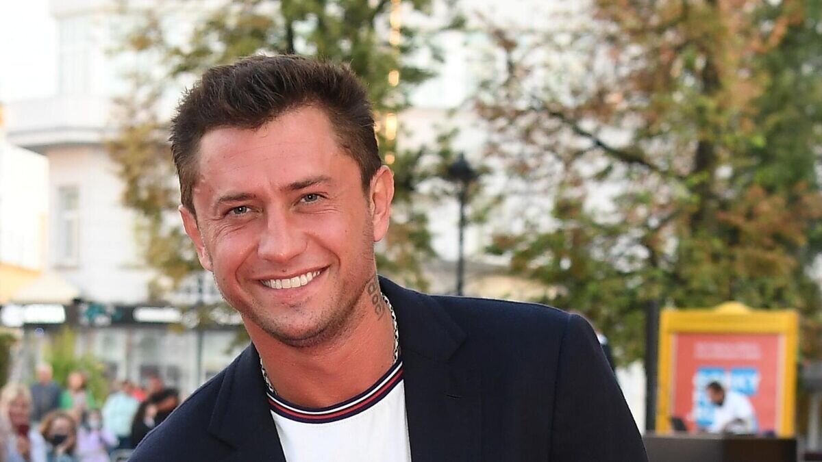 Павел прилучный сейчас фото 2024 Павел Прилучный рассказал о своей самой откровенной роли Радио Sputnik Дзен