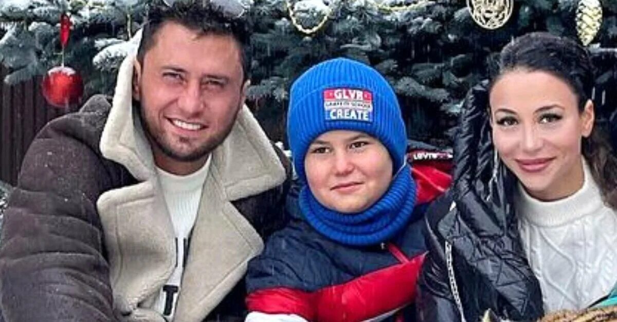 Павел прилучный жена зепюр фото Зепюр Брутян показала, как Павел Прилучный наряжает ёлку с сыном и тещей