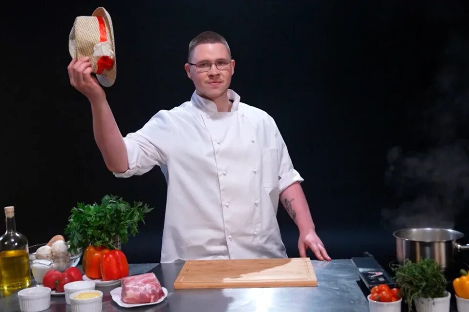 Павел рожнов адский шеф фото Кулинарное реалити: повар из Ижевска поборется за статус лучшего на телеканале "