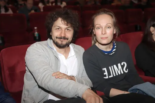 Павел сафонов и ольга фото Дочь Ольги Ломоносовой и Павла Сафонова показала фото с родителями
