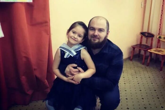 Павел сердюков фото Куда пропал сын Шаталина из "Моей прекрасной няни": Брак с "Ранеткой" и кардинал