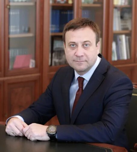 Павел шевцов адвокат фото Почётный организационный комитет Костомаровский форум