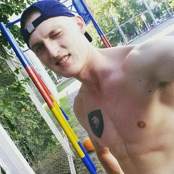 Павел сухов жуковский фото Павел Сухов, 29 из Санкт-Петербург - фото мужчин - 1964234418 - сайт знакомств М