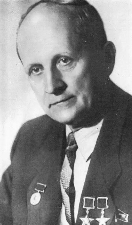 Павел сухой фото Aircraft designer Pavel Osipovich Sukhoi was born 120 years ago