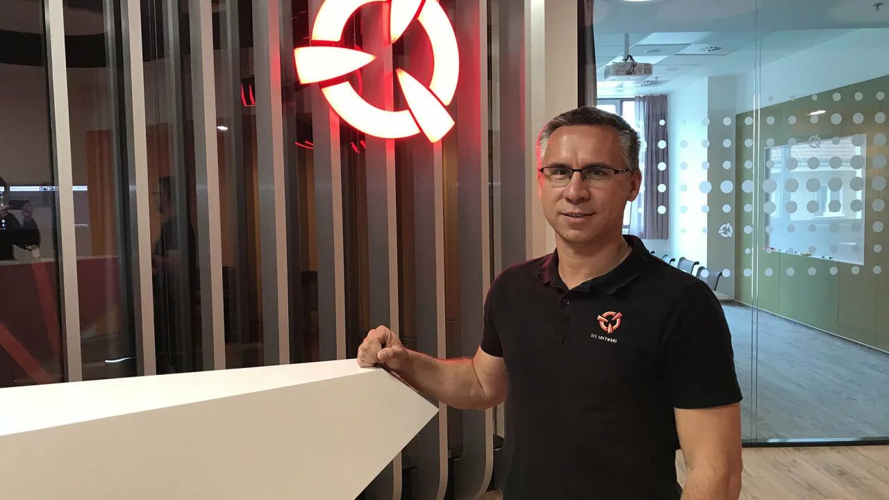 Павел сусин фото Česká počítačová hra naučí autonomní vozidla řídit. Firma musí vyřešit, jestli k