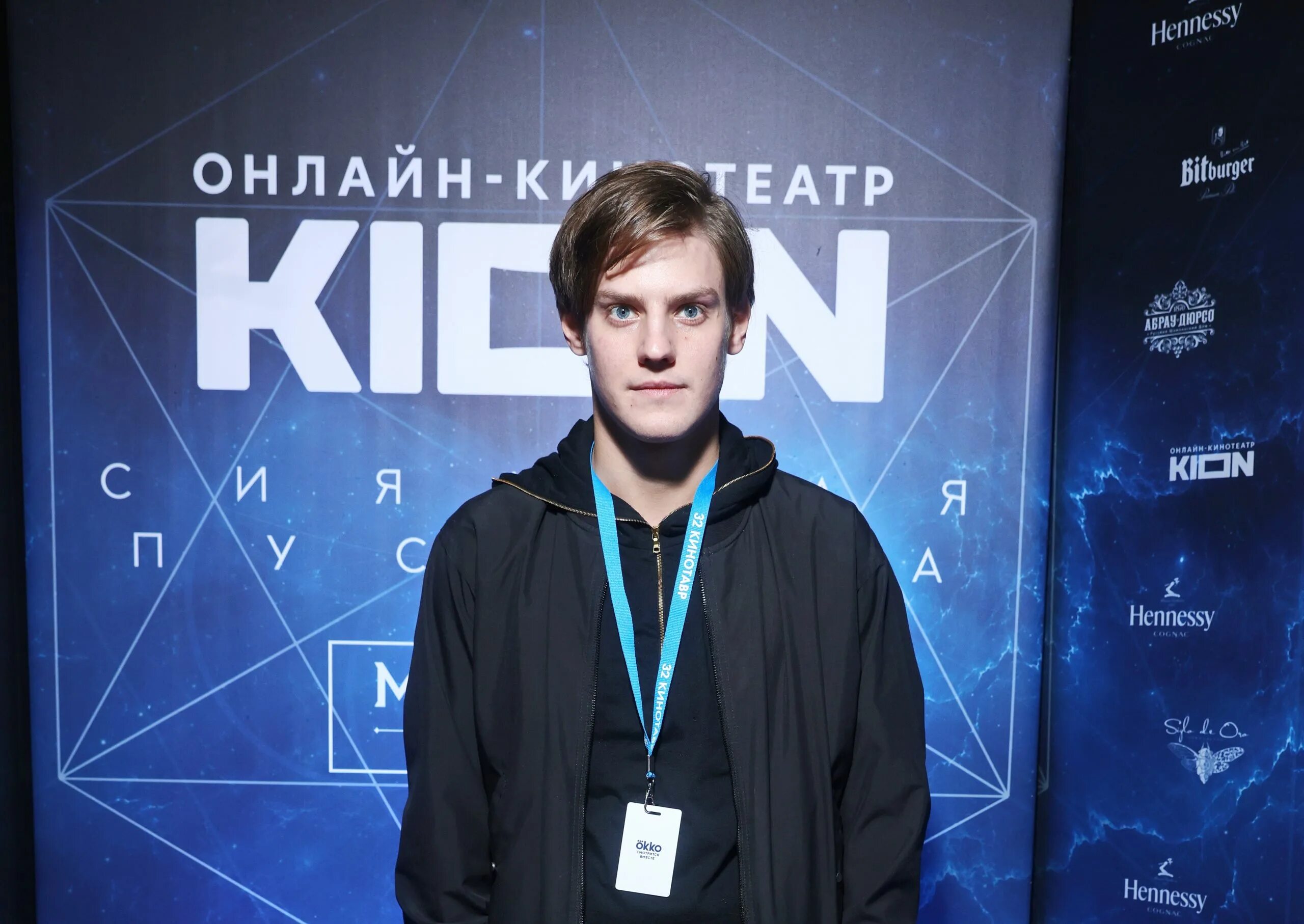 Павел табаков фото 2024 У меня нормальная роль папы": Павел Табаков рассказал о воспитании дочки