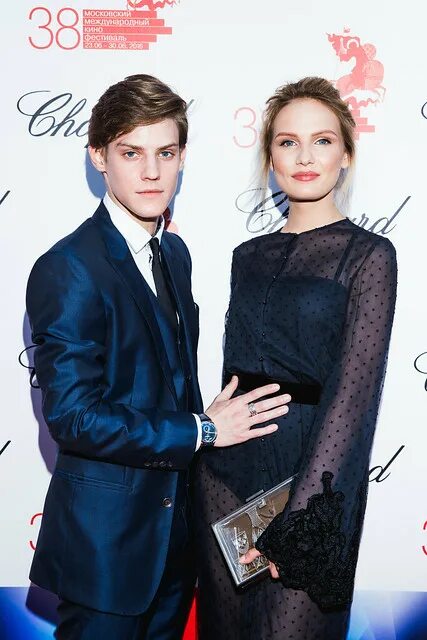 Павел табаков фото с женой Часовой форум Watch.ru - Показать сообщение отдельно - Chopard - официальный пар