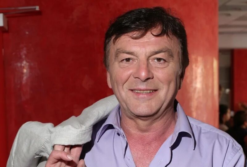 Павел травничек сейчас фото Pavel Trávníček opět na obrazovkách po boku hereckých legend! Sedmička.cz
