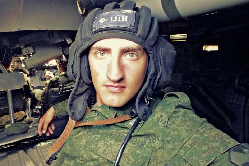 Павел устинов актер фото в каких фильмах Актера "Нового театра" Устинова мобилизовали: кадры частной жизни артиста
