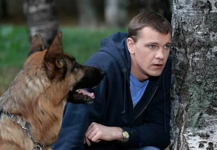 Павел вишняков фото Макс Жаров из "Мухтара" облачился в вышиванку и стал спонсором "небратьев" - Акт