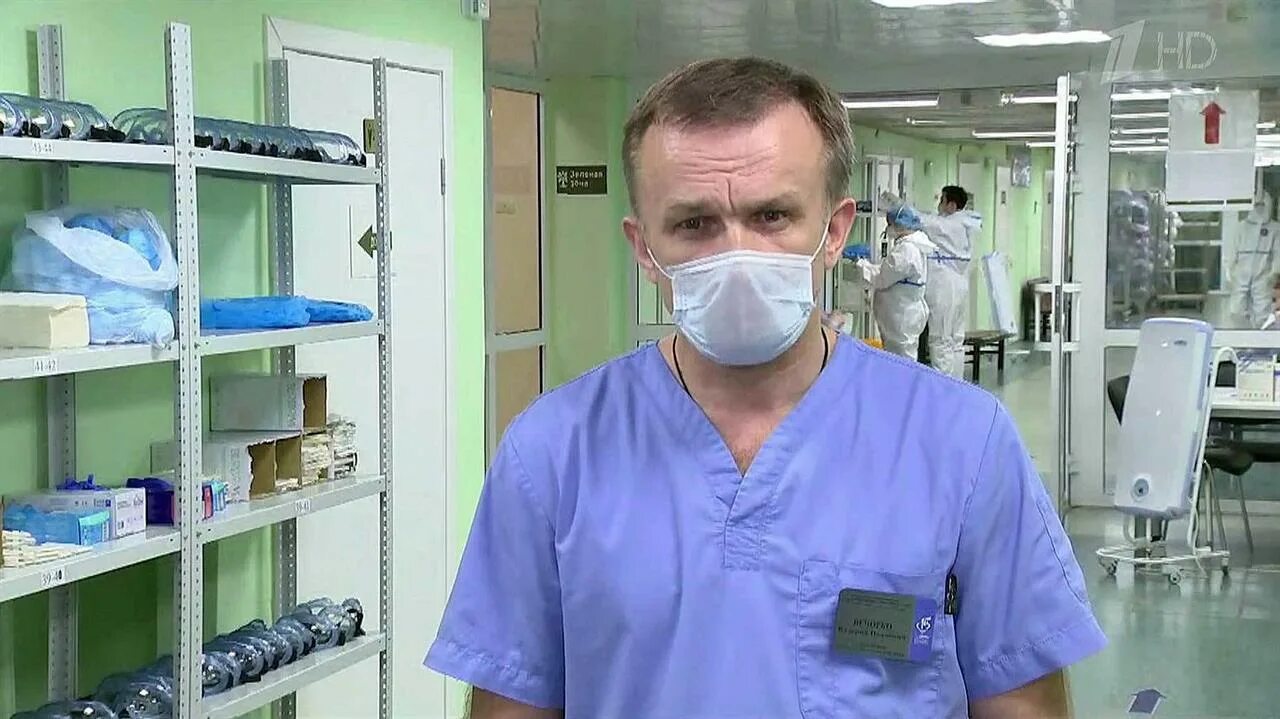 Павел владимирович реанимация 4 67 больница фото Главный врач Филатовской больницы рассказал об отд... молодыми людьми с дыхатель
