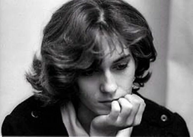 Павел якшиянц фото 1 декабря 1988 года в Орджоникидзе преступники захватили в заложники целый школь