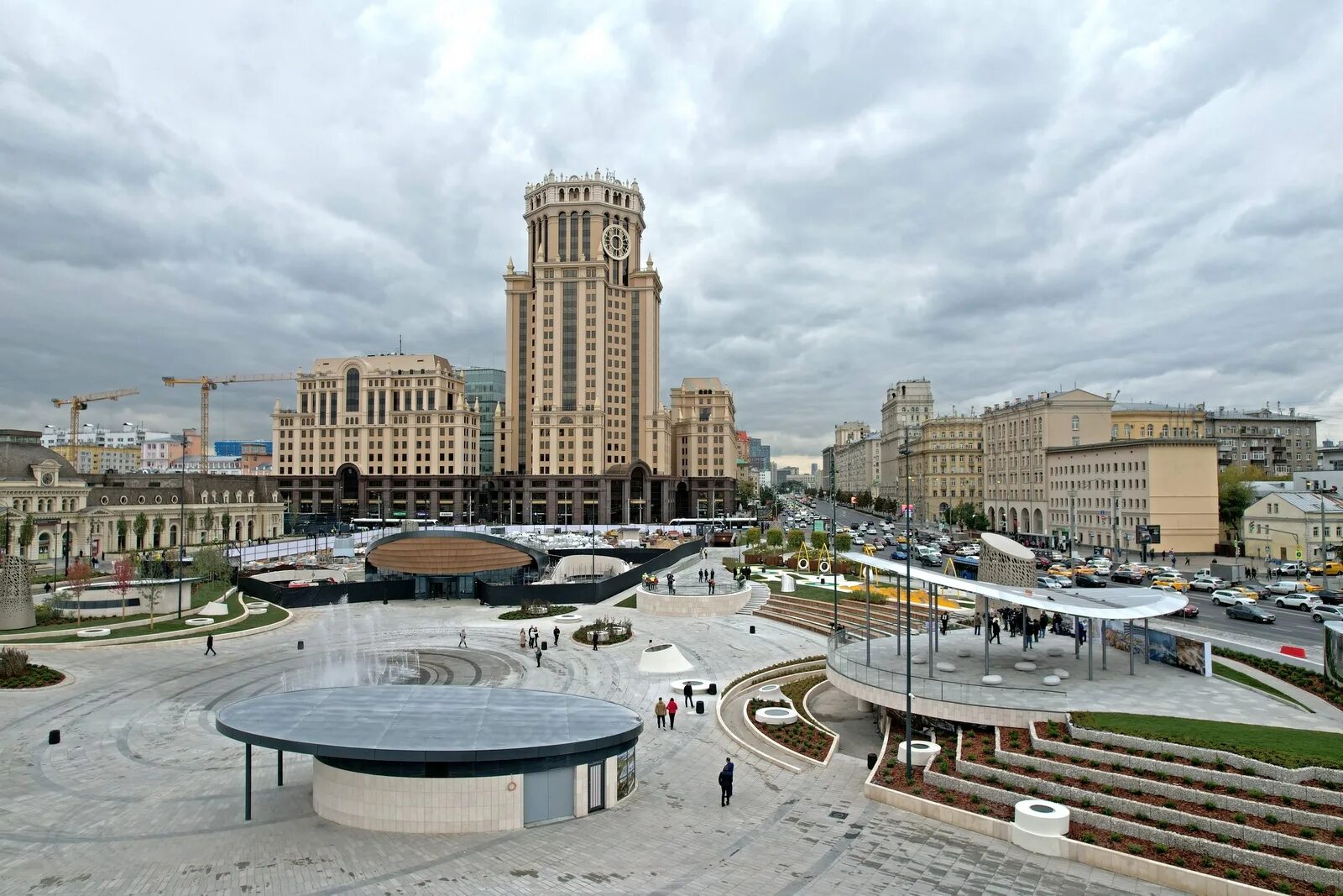 Павелецкая площадь москва фото Павелецкая площадь: фонтан, качели и подземный город - Комплекс градостроительно