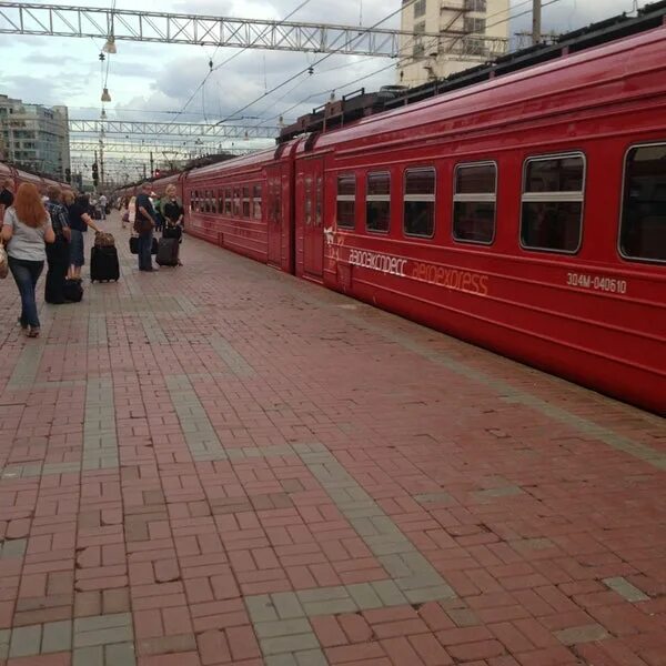 Павелецкий вокзал фото перрона Тесна павелецкий вокзал