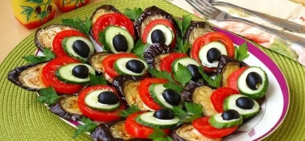 Павлин из баклажана рецепт с фото Блюда из баклажанов: 15 вкусных и необычных рецептов - Лайфхакер Рецепт Хорошая 