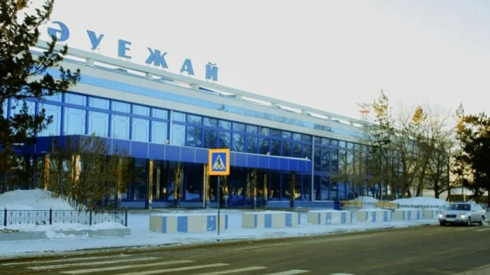 Павлодар аэропорт фото Аэропорт Павлодара пытался купить спецтехнику по завышенной цене: 13 марта 2024 