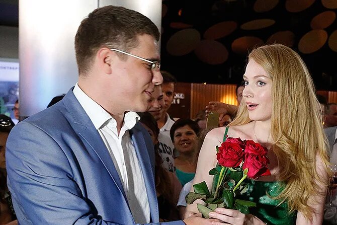 Павлом манченко и ходченкова фото Ходченковой подарили звезду :: Фоторепортажи :: Дни.ру