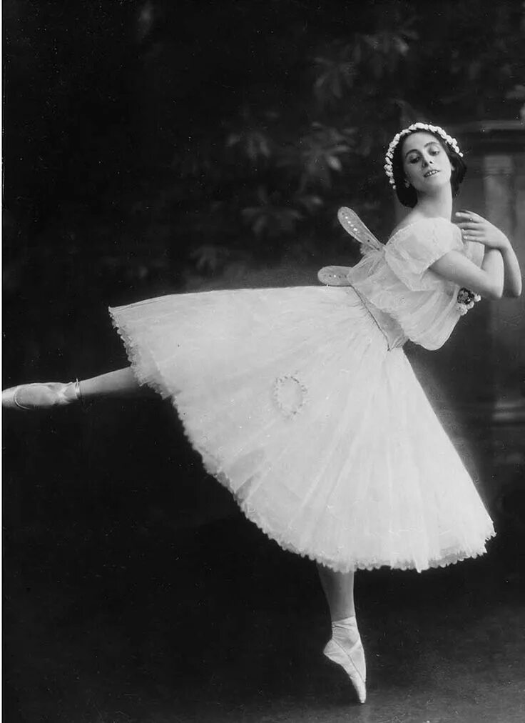 Павлова балерина фото Breve historia de la falda de tul (una pieza icónica de la moda) Moda S Moda EL 