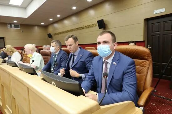 Перетолчин олег викторович иркутск фото Председателем комитета по госстроительству избран Виталий Перетолчин Новости Ирк