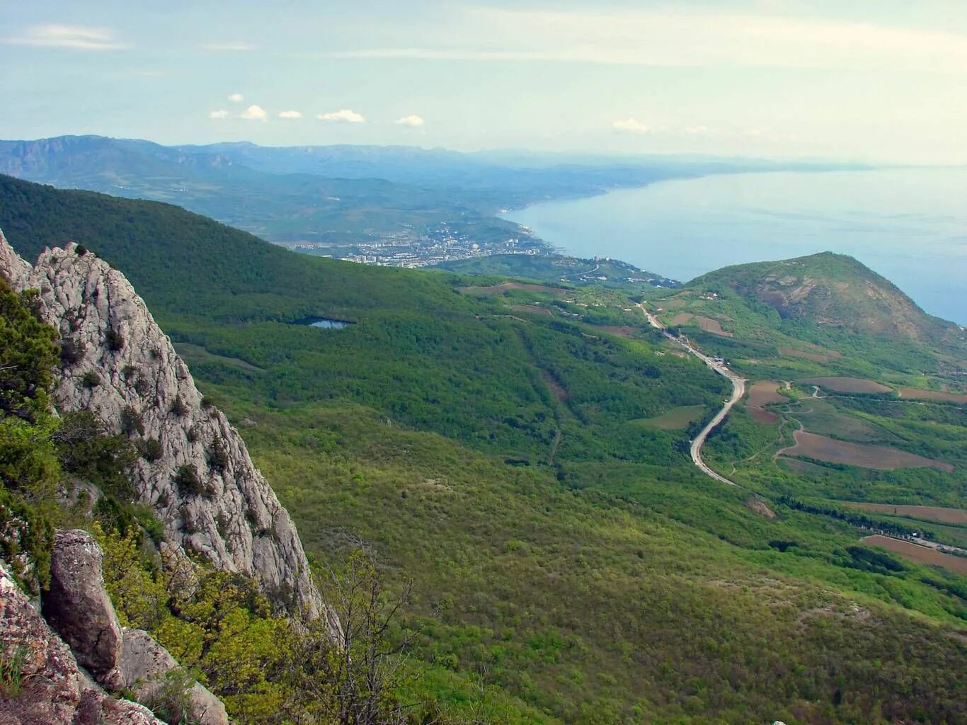 Перевальный крым фото Отдых в Алуште. От пляжа к достопримечательностям Пляж, Турист, Отдых