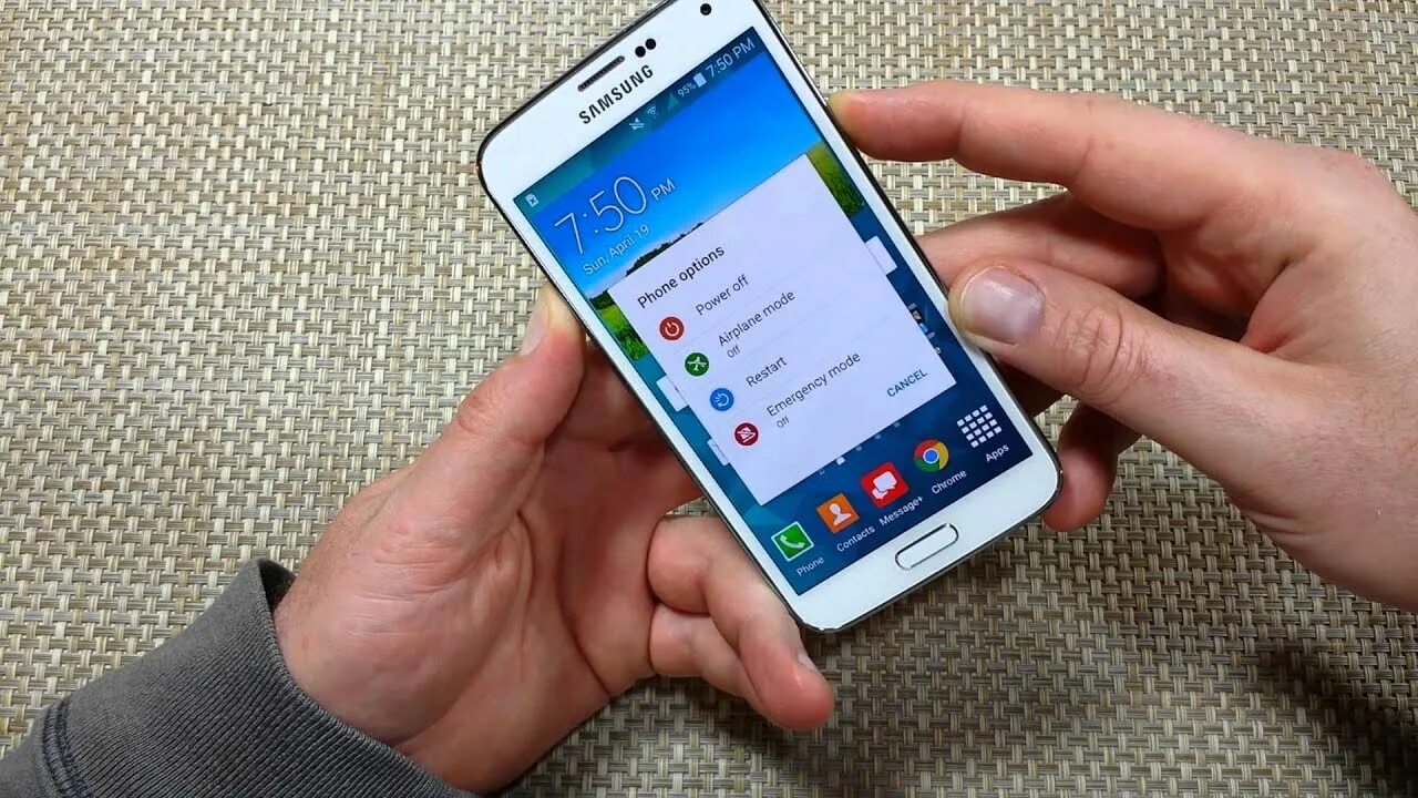 Перевернуты фото на телефоне самсунг Samsung Galaxy S5 Soft Reset or Restart , Reboot your phone without pulling the 