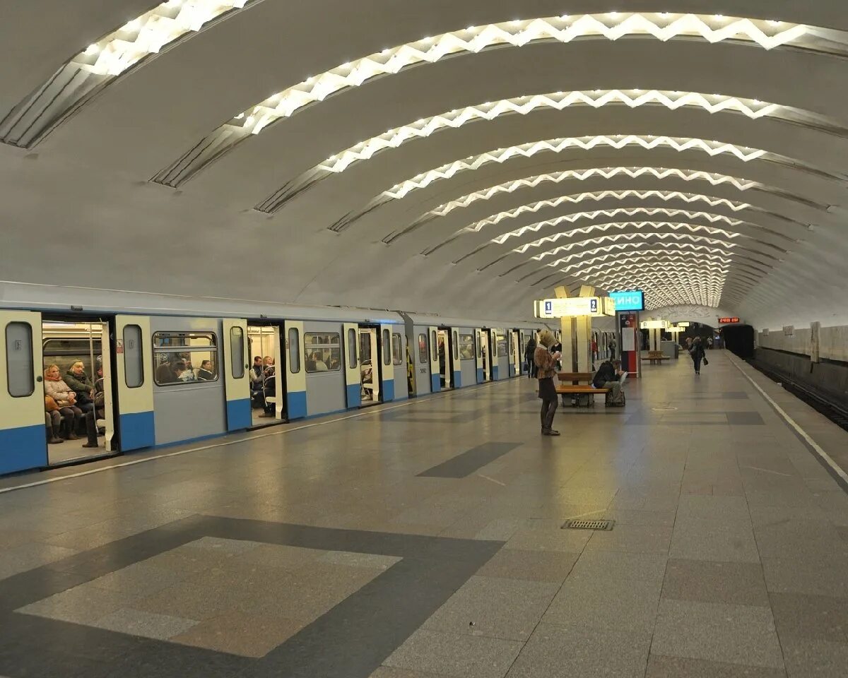 Перово москва калининская линия метро перово фото Станция метро "Перово"
