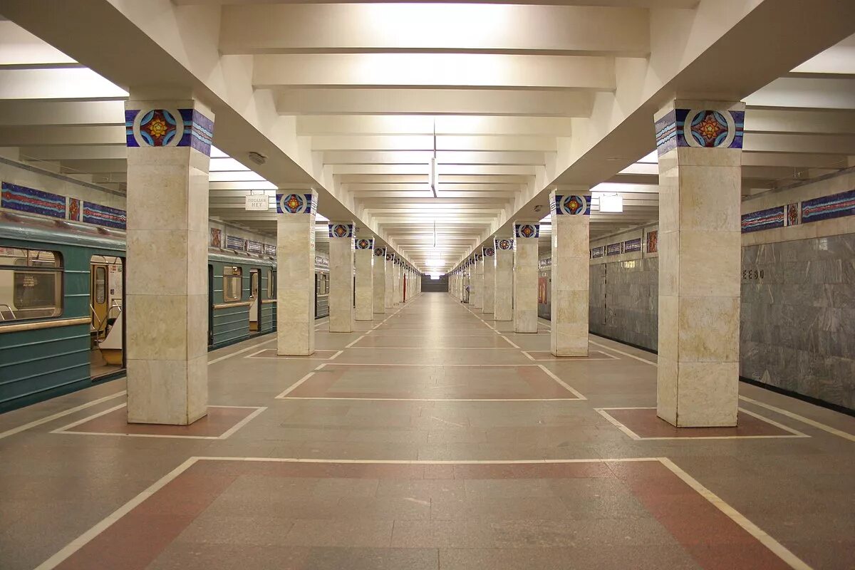 Перово москва калининская линия метро перово фото Новогиреево (метро станциясе) - Wikipedia