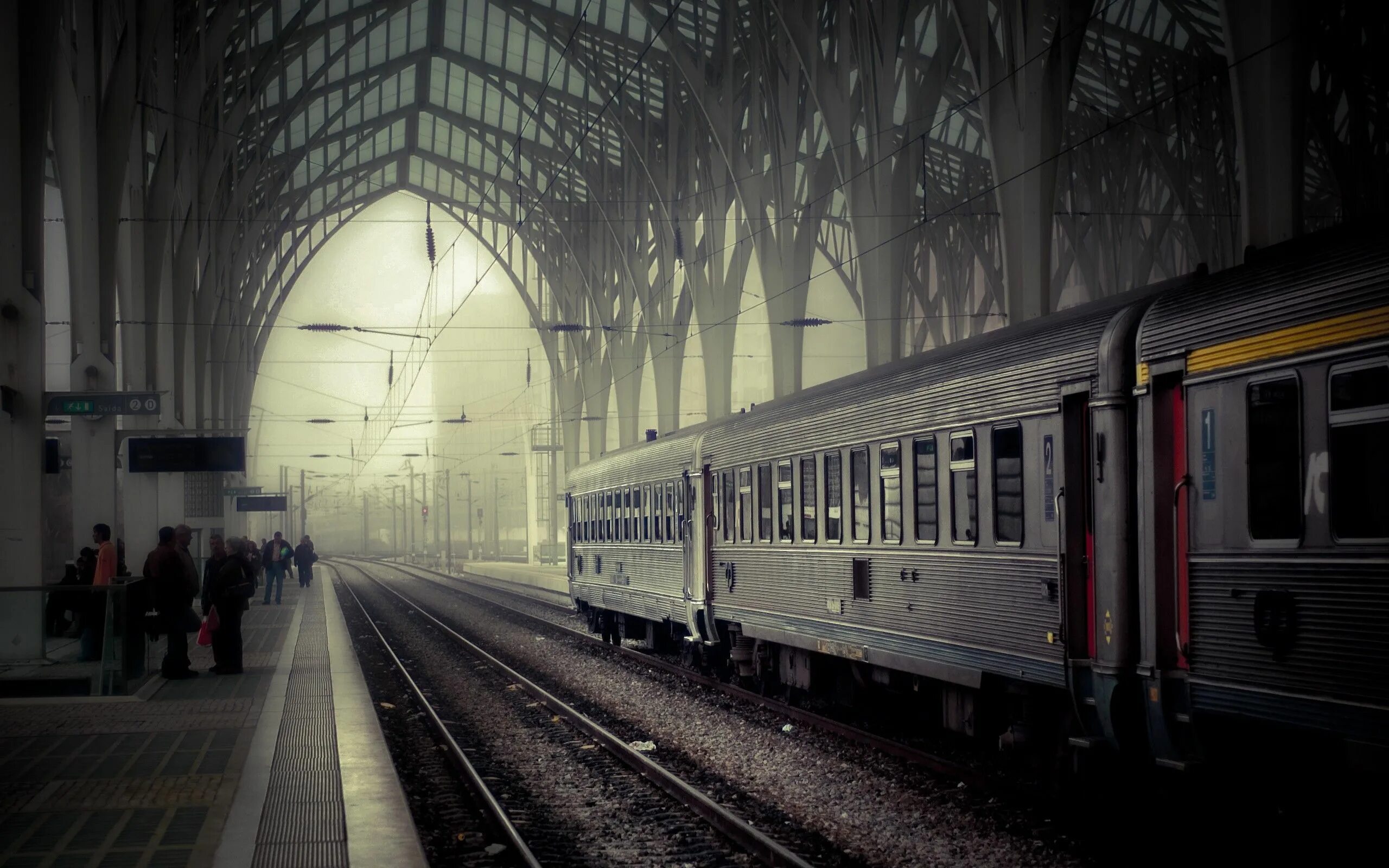 Перрон жд вокзала фото The Iron Horse Train, Portugal train, Train wallpaper