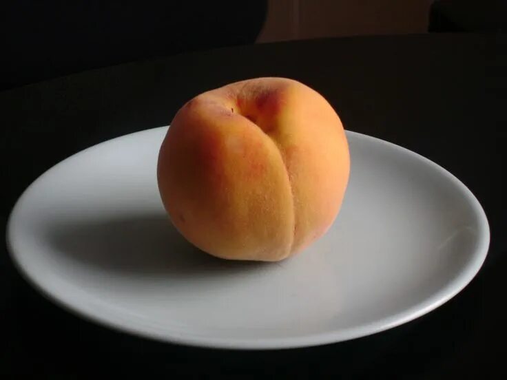 Персик у девушек фото DURAZNO CAMUEZO Peach, Food, Fruit