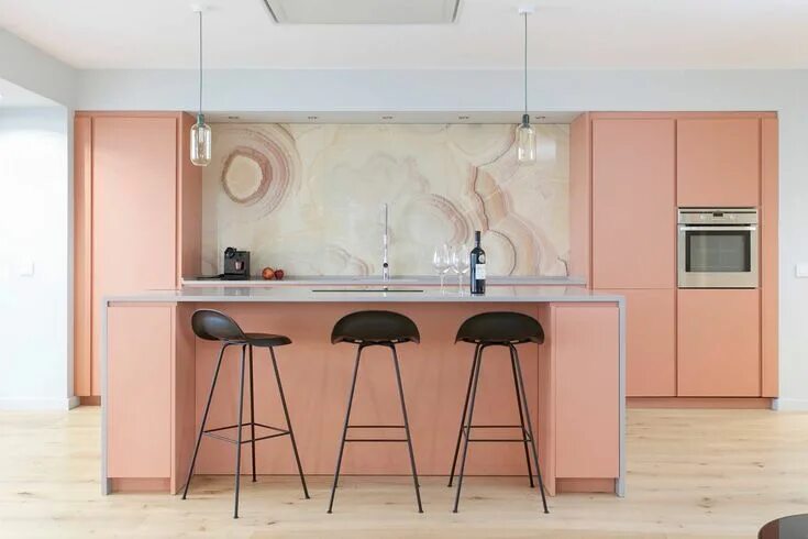 Персиковая кухня в интерьере 51 Inspirational Pink Kitchens With Tips & Accessories To Help You Design Yours 