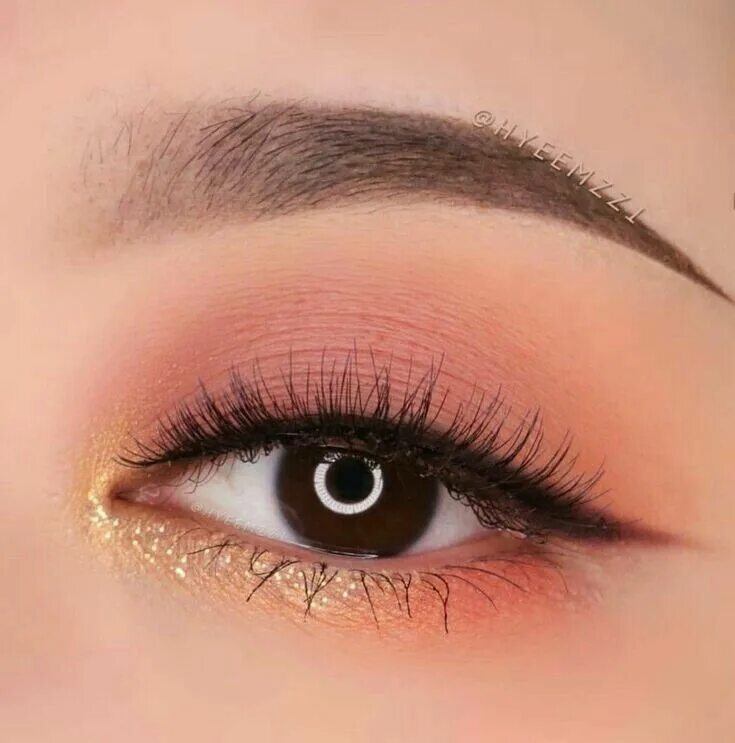 Персиковый макияж глаз Make up Образы без макияжа, Естественный макияж, Макияж глаз