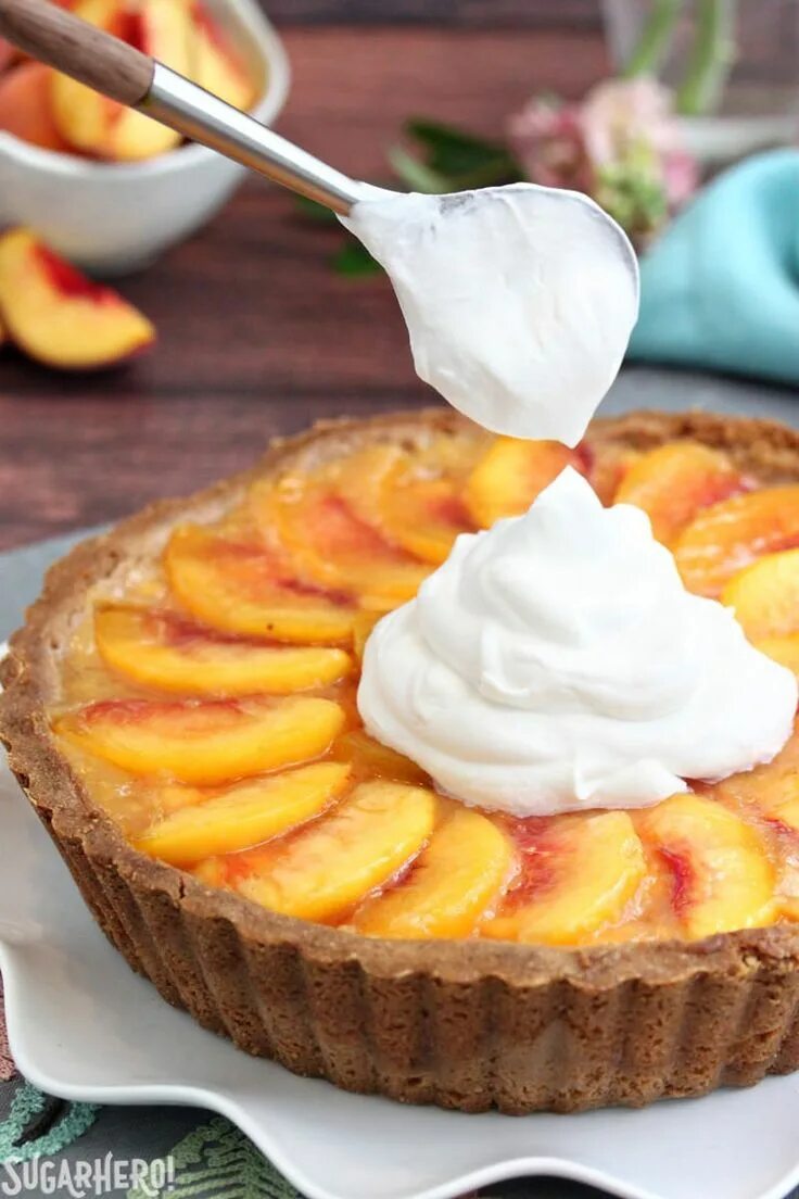 Персиковый пирог фото Fresh Peach Tart - the BEST way to enjoy peaches! No-bake tart recipe featuring 