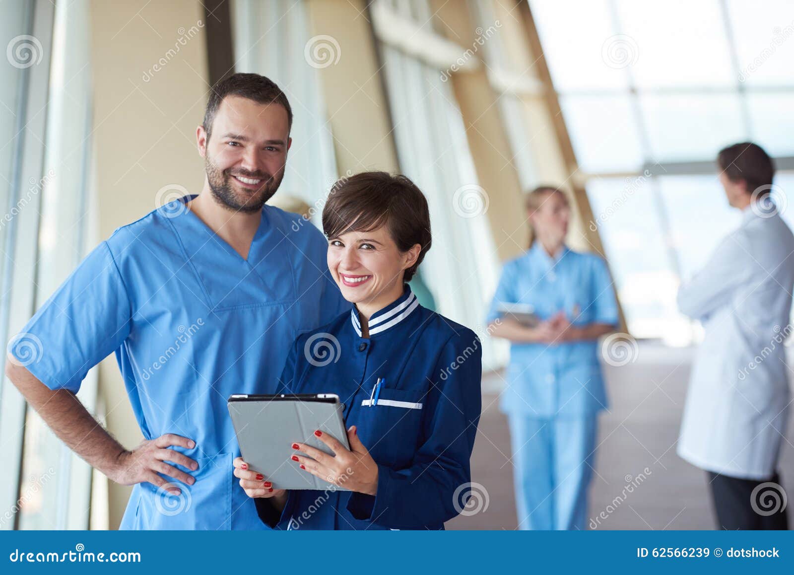 Персонал больницы фото Group of Medical Staff at Hospital Stock Image - Image of computer, coat: 625662