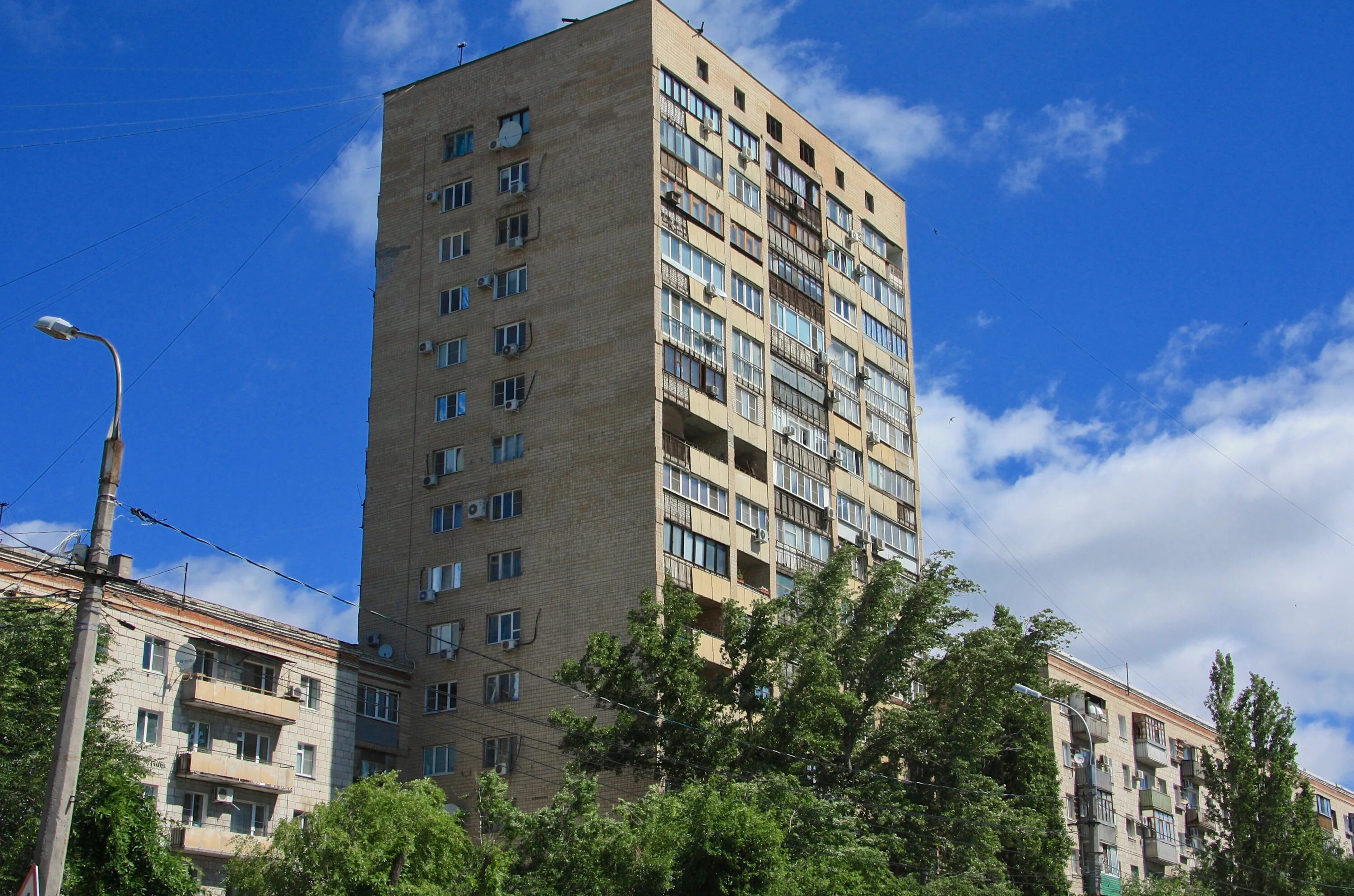 Персонажи пархоменко волгоград фото ул. Пархоменко, 17 - Волгоград