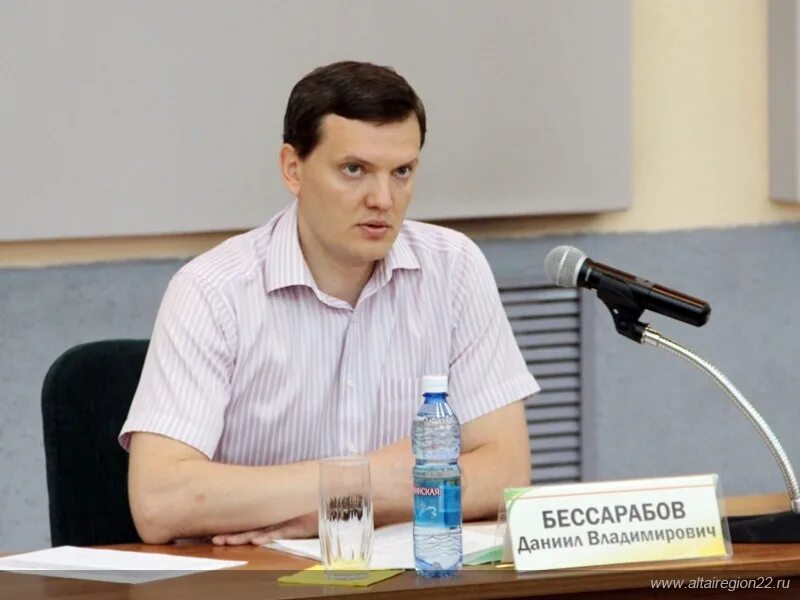 Перцев владислав александрович барнаул биография фото В столице Алтайского края обсудили качество предоставления услуг в Многофункцион