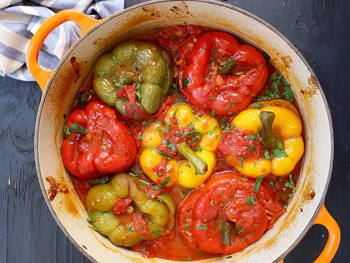 Перцы в казане рецепт с фото Перец фаршированный рисом и грибами - 2 рецепта - 1000.menu