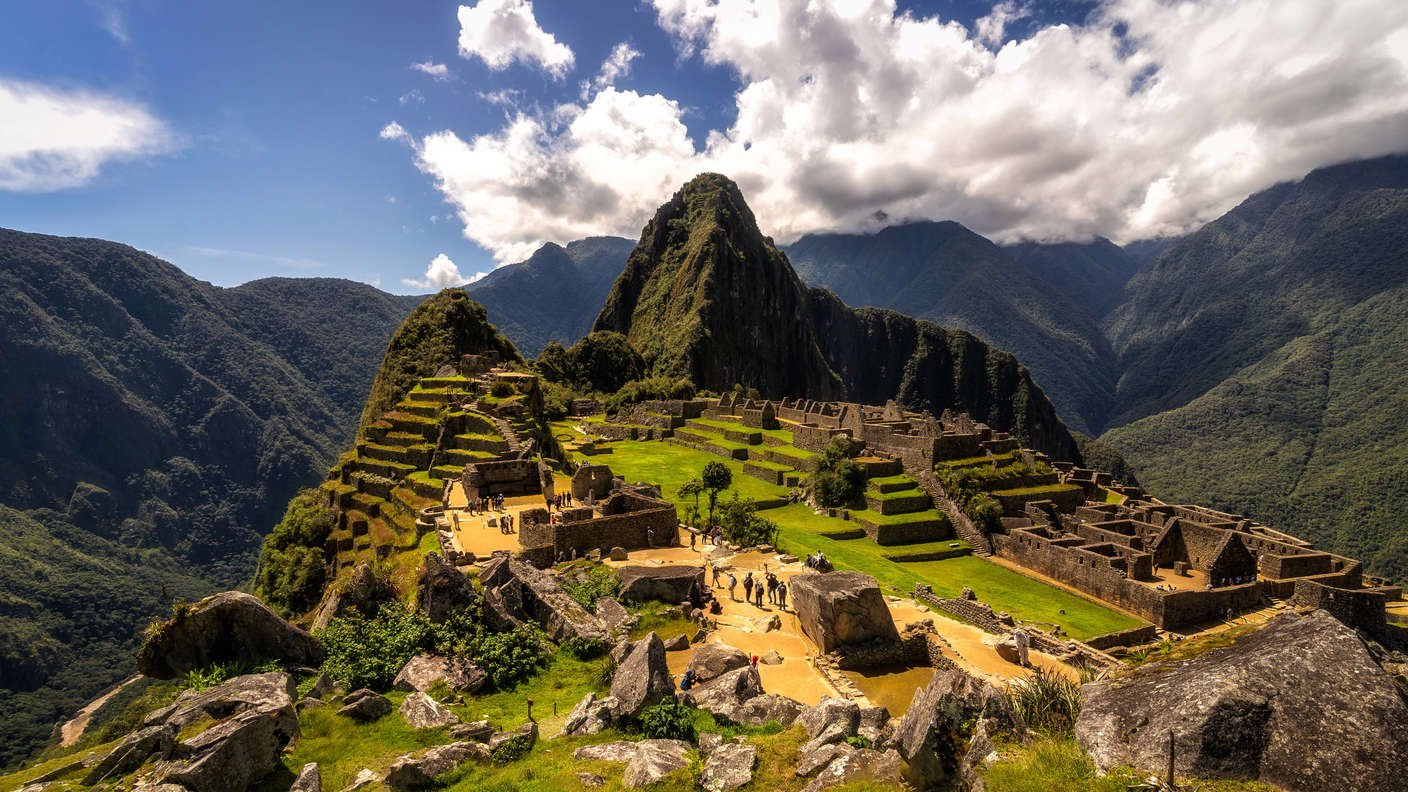 Перу красивые фото Touristen laufen Sturm - wegen ausverkaufter Tickets am Machu Picchu
