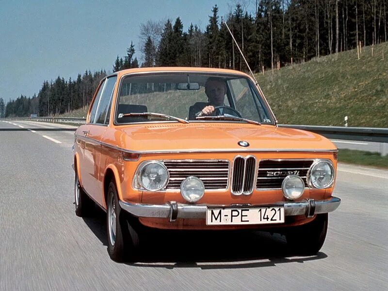 Первая бмв фото The BMW 2002 and the Birth of the Ultimate Driving Machine - eBay Motors Blog