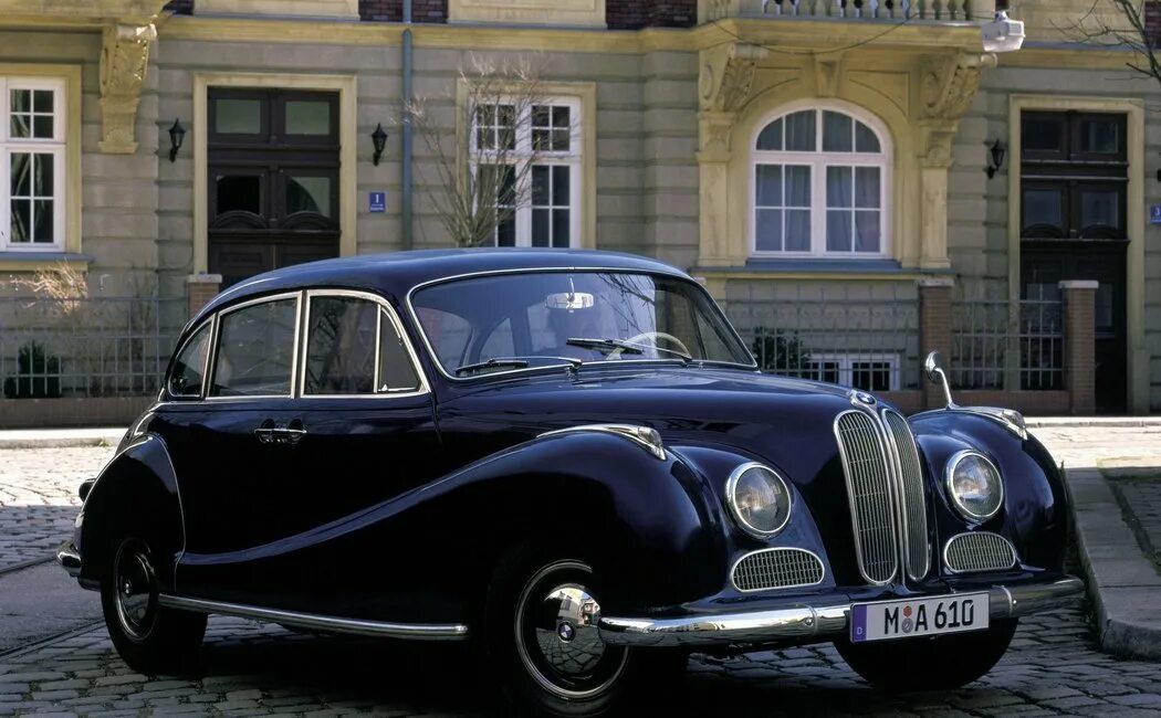 Первая бмв фото BMW 501 Седан - технические характеристики, модельный ряд, комплектации, модифик