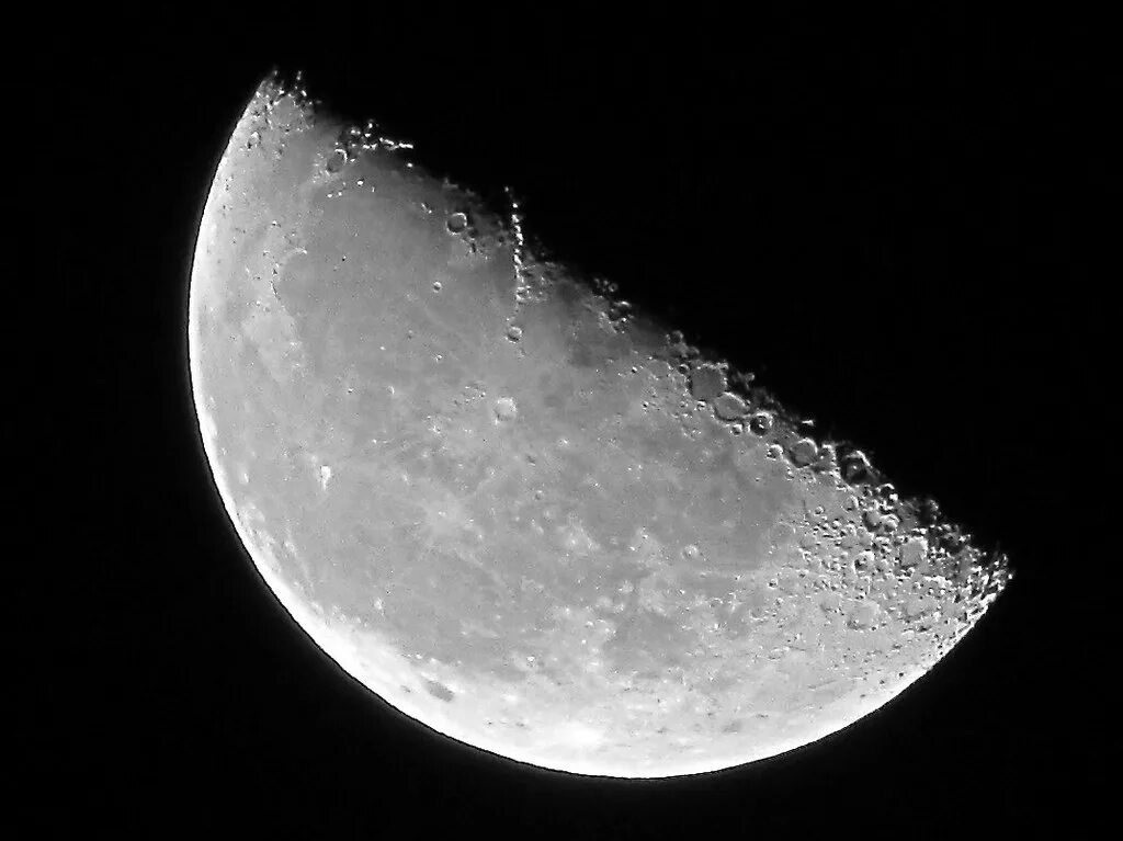 Первая четверть луны фото Third Quarter Moon - September 8, 2012 The Third Quarter M. Flickr