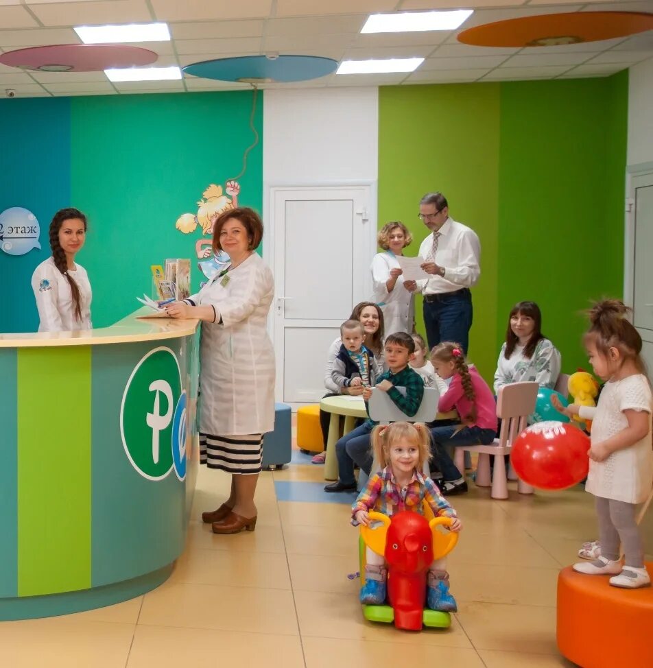 Первая детская клиника ул свердлова 3 фото О нас - ДМЦ "Росточек"