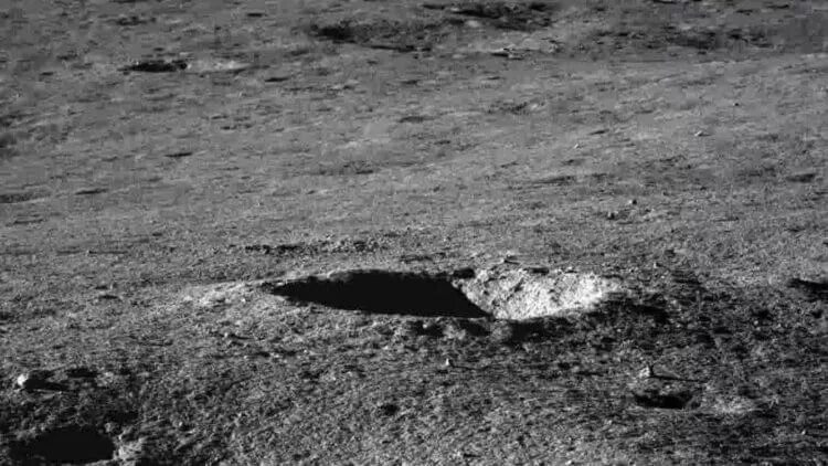Первая фото луны Китайский луноход миссии "Чанъэ-4" прислал новые снимки поверхности Луны - Hi-Ne
