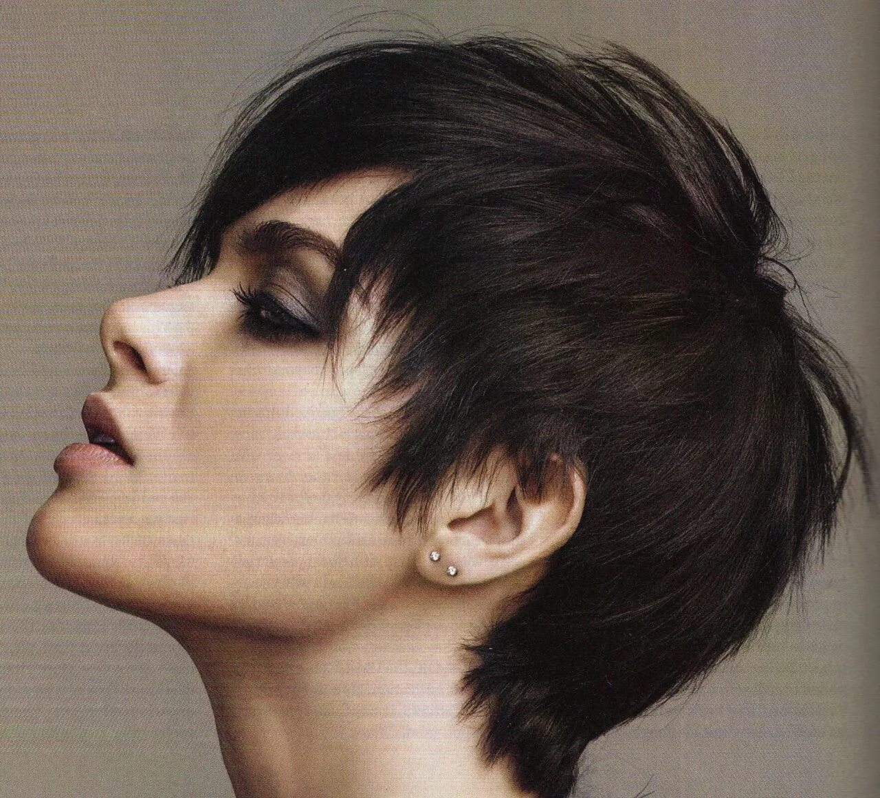 Первая короткая стрижка Pin by Pinner on Pixies and bobs Thick hair styles, Short hair styles, Pixie hai